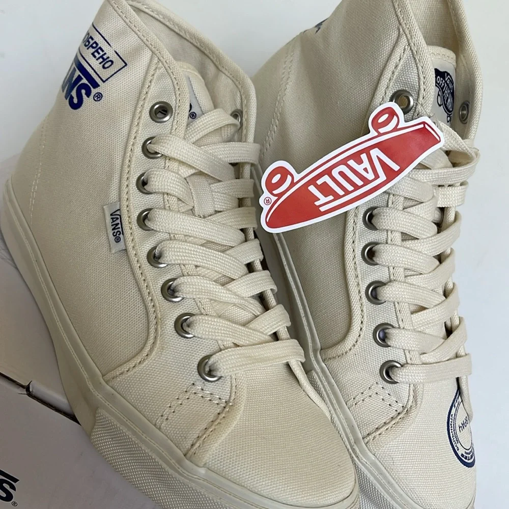 Vans WMNS 0g Style 24 Nt Ttswirs Hospital
VN0000S8BDE
Sneakers - Picture 7 of 16